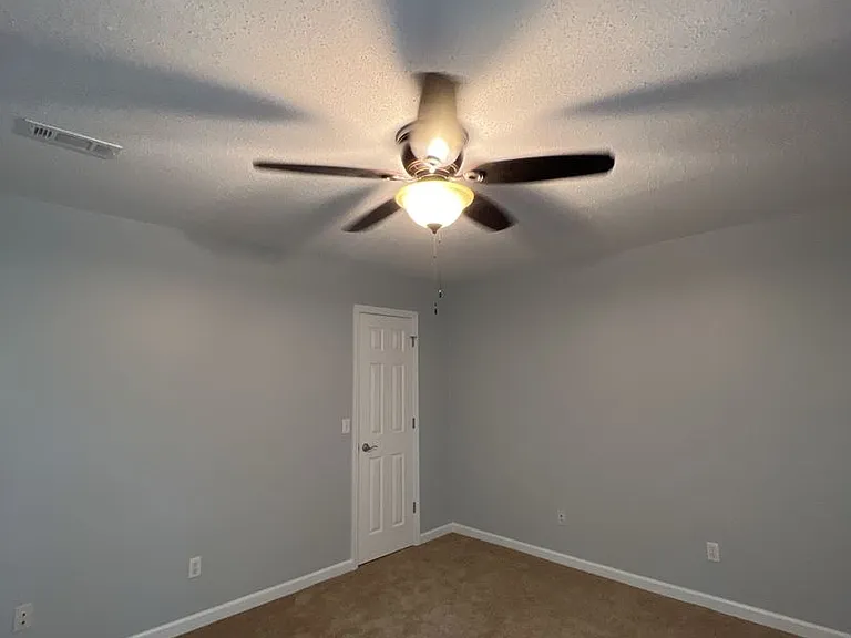 404 Springdale Dr #1 — Photo 5