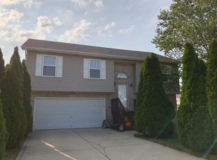 402 Gordon Ter, Kouts, IN 46347