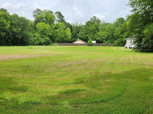 N Winfree St Lot 2, Dayton, TX 77535