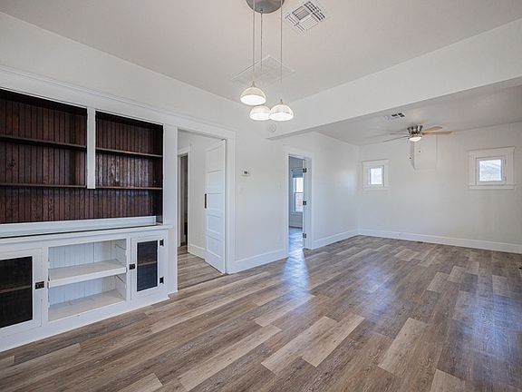 4th image of 831 N 10th St