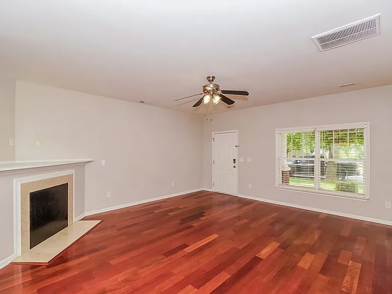 1415 Ladora Dr — Photo 6