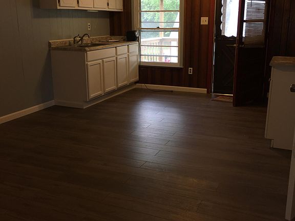 2nd image of 1711 Dinwiddie Ave #A