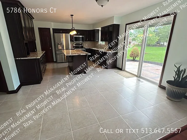 5786 Honors Ct — Photo 6