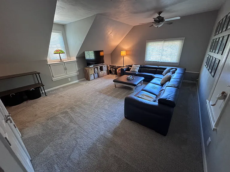 1436 Sir Richard Rd — Photo 38