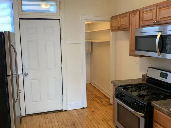 Mara Realty - 1858, 1858 N Kedzie Ave #3205-3, Chicago, IL 60647