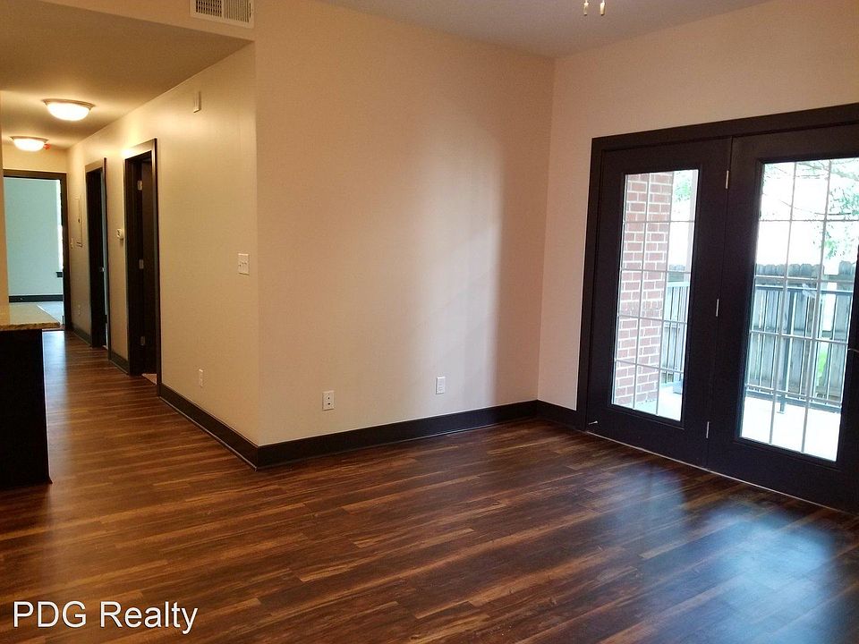 2nd image of 4503 Westport Woods Ln #202