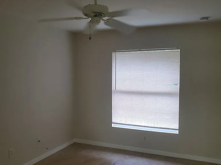 307 Urbana St — Photo 10