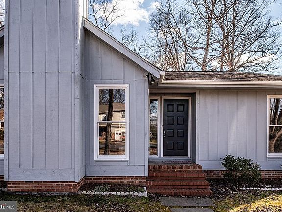 5th image of 3915 Doran Rd