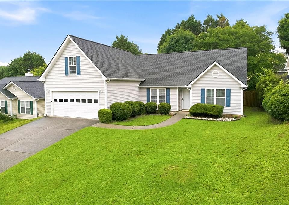 1st image of 220 Ashland Manor Dr
