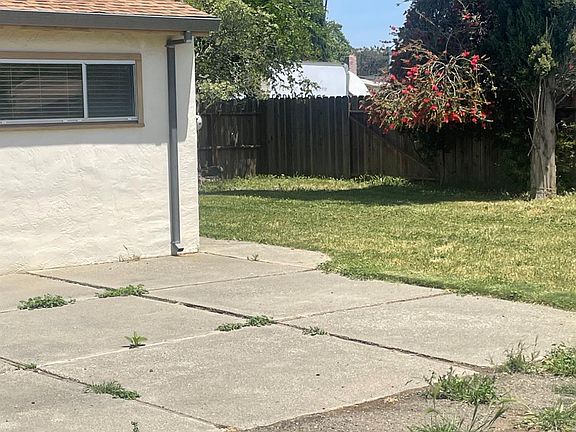 5th image of 1330 Truman Street