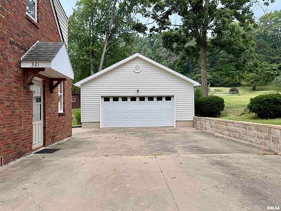 3rd image of 321 Arnold Rd