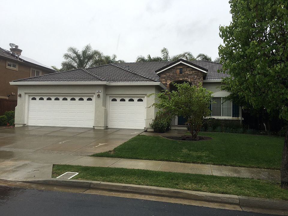 3 car one level & 2100sqf