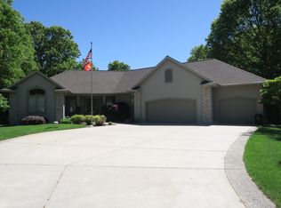 1977 Dykstra Rd, Muskegon, MI 49445