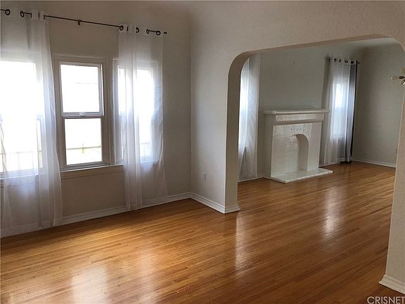 4th image of 724 S Dunsmuir Ave #1/2