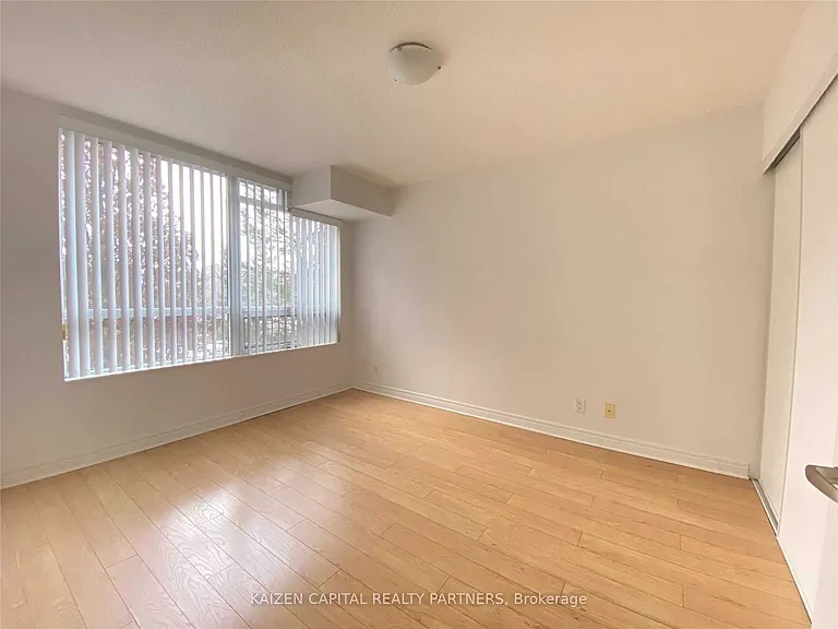 33 Cox Blvd #231 — Photo 6