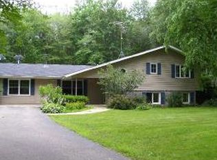 E2561 Nelson Rd, Waupaca, WI 54981