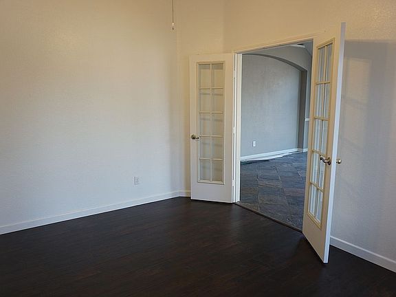 5th image of 4432 Stone Mountain Dr