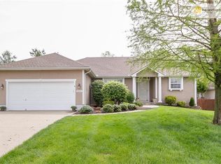 3205 SW Alice Ln, Lees Summit, MO 64082