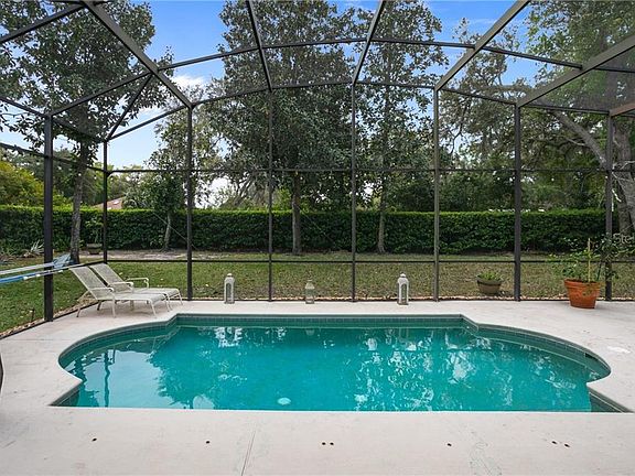 2nd image of 277 Hammock Oak Cir