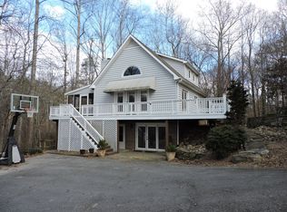 3105 Twain Dr, Winston Salem, NC 27107