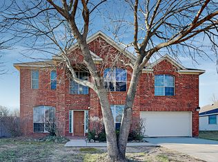 1806 Copper Leaf Dr, Corinth, TX 76210