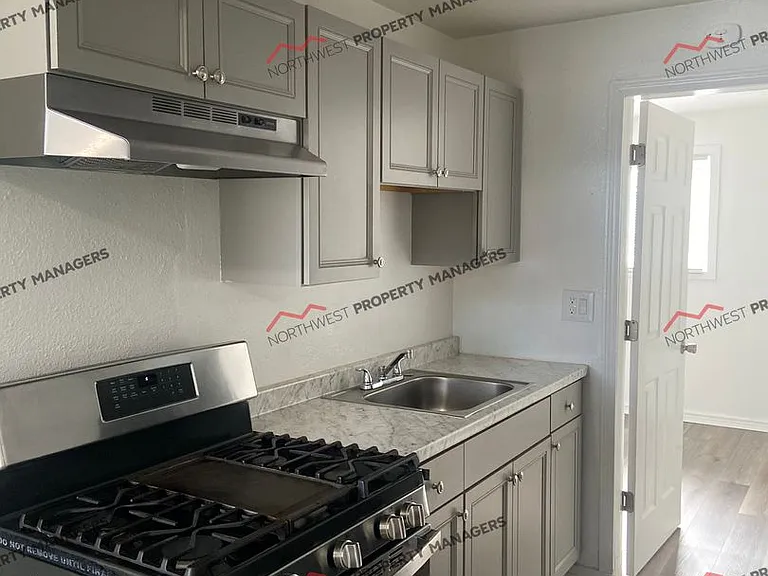 8814 Wadsworth St SW — Photo 19