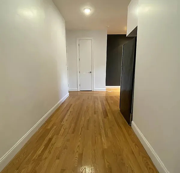 1532 Ocean Ave #3G — Photo 4