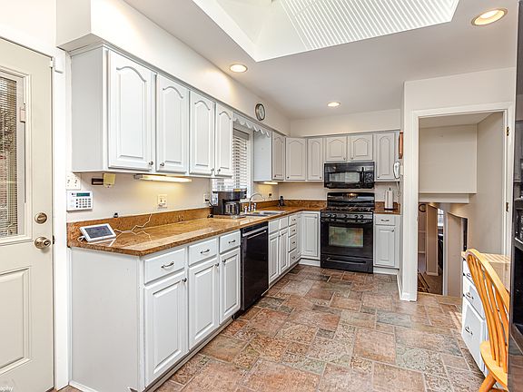 5th image of 10540 S Kolin Ave