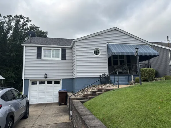 328 Nebraska Dr, New Kensington, PA 15068