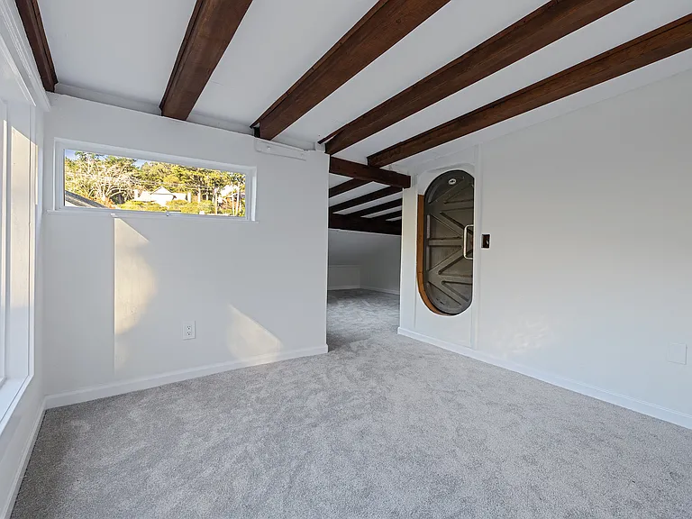 254 Throckmorton Ave #C — Photo 23