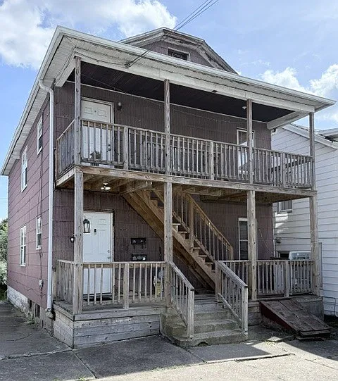 236 10th Ave