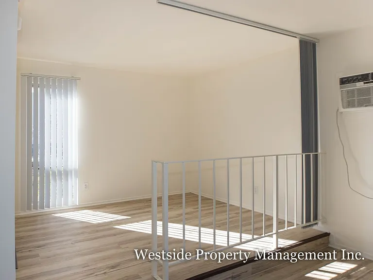 5751 Camellia Ave. — Photo 13
