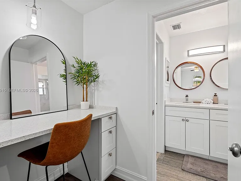 8101 W Lake Dr — Photo 13