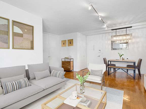 3rd image of 61 W 62nd St APT 19N