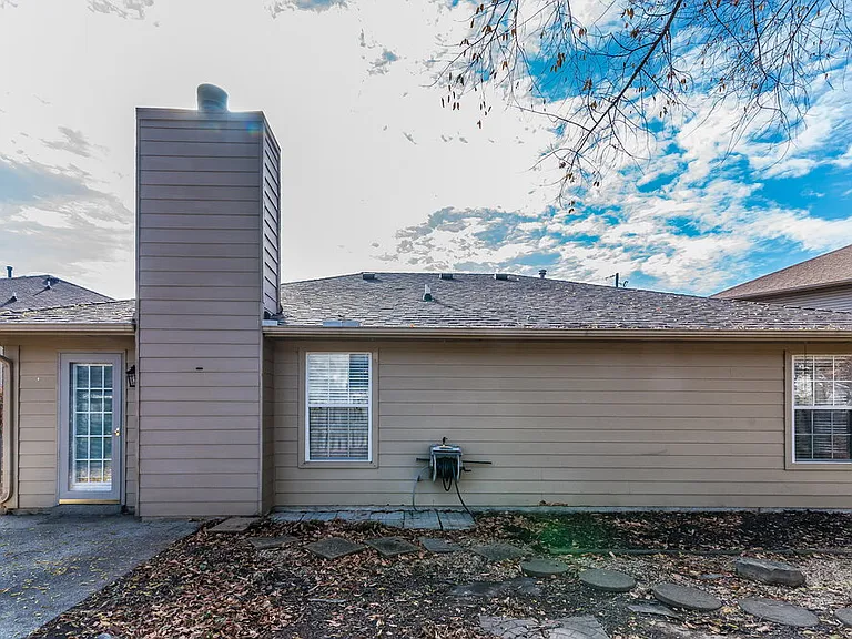 208 Ben Alex Ct — Photo 14