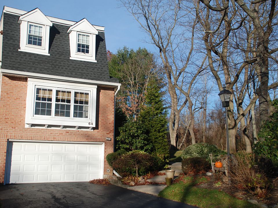 Private Side entry, end unit