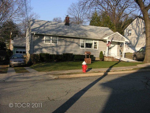 2nd image of 27 Walter Ave