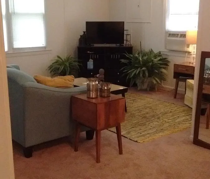 1507 Gary St — Photo 3