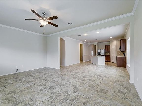 5th image of 124 Golden Eagle Ln