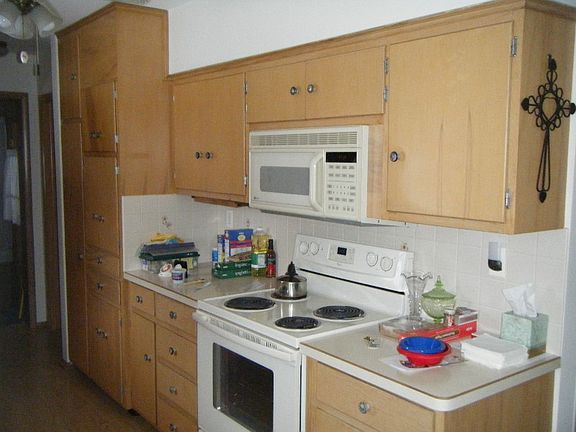 4th image of 2968 Continental Dr