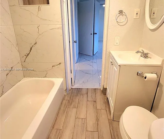 720 NE 5th St #1 — Photo 14