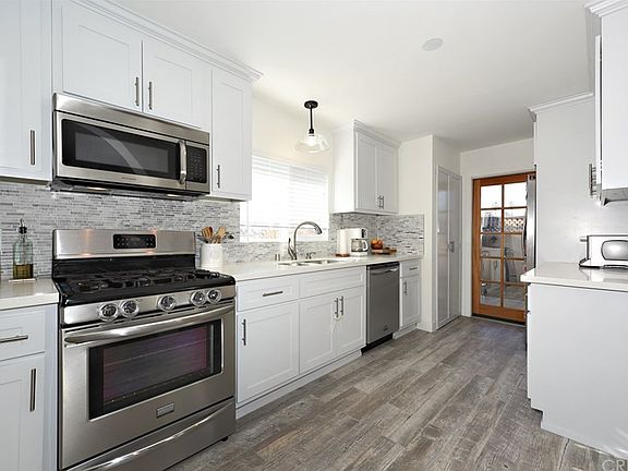 3rd image of 5530 Irondale Ave