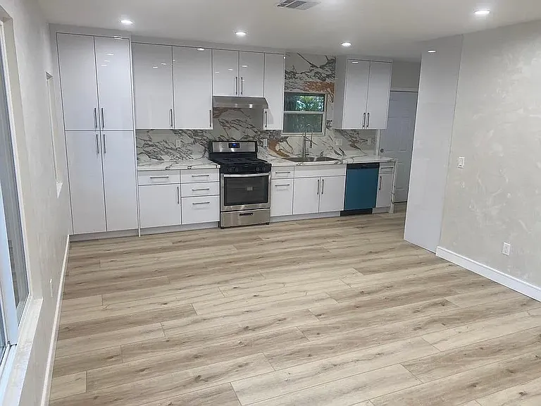 1315 Sonora Ave — Photo 4