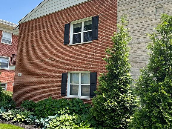 2nd image of 118 Douglas Ave APT 1