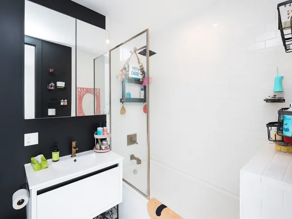 255 Mc Kibbin Street image 4 of 4