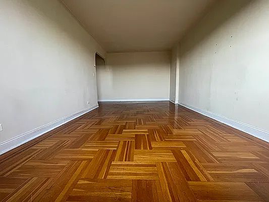 4th image of 4709 Skillman Ave APT G6