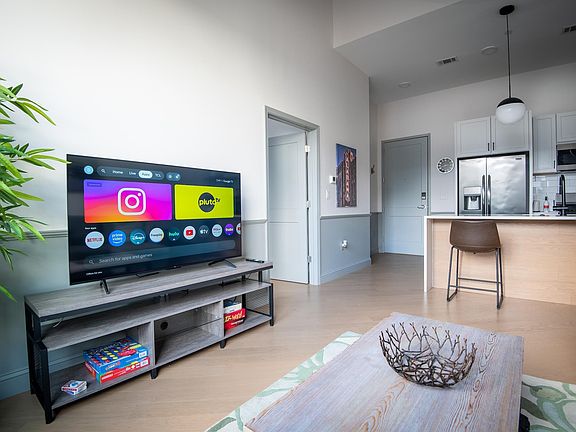 3rd image of 2212 Morris Ave #418