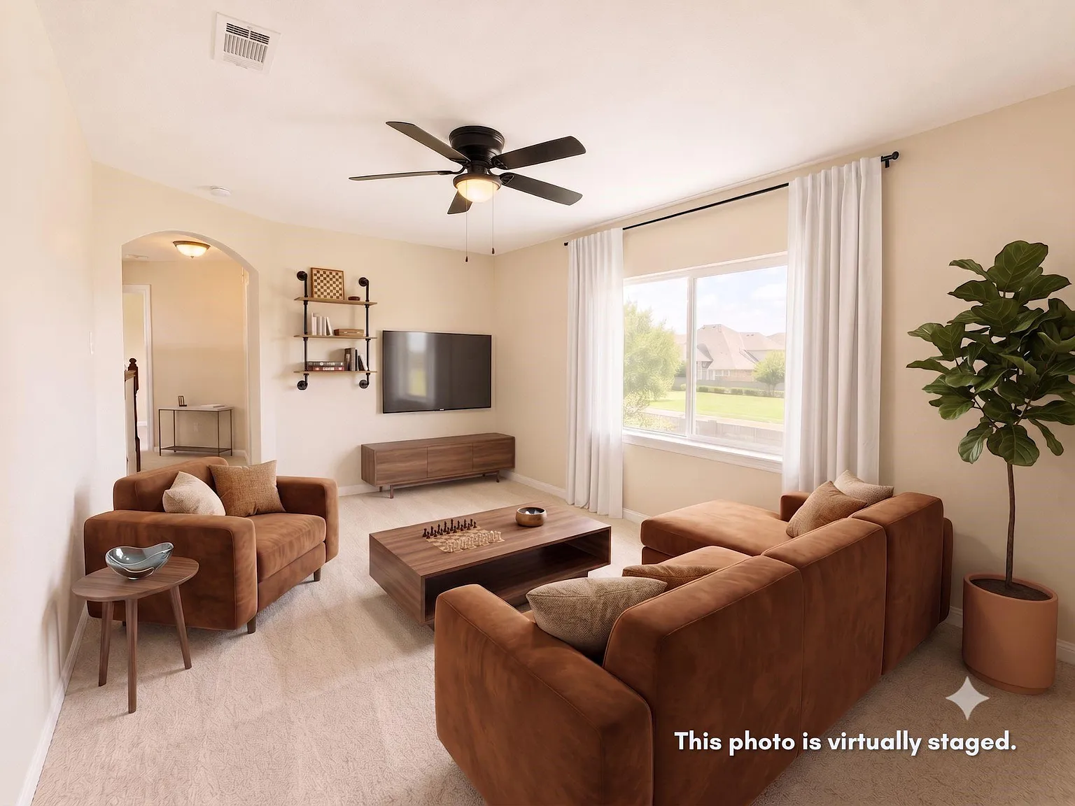 3 bed, 2.5 bath, 2370 sqft, $2,600 — Photo 3
