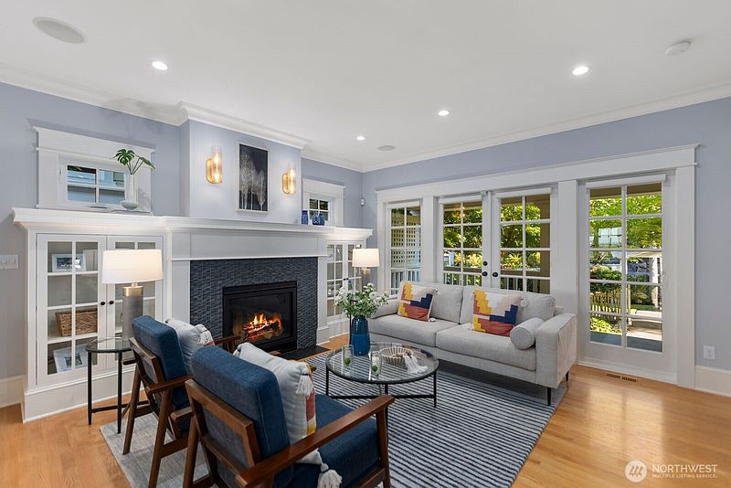 5th image of 426 Smith Street