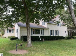 6402 S 23 1/2 Rd, Boon, MI 49618